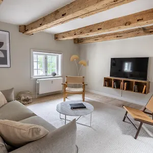 With Exposed Ceiling Beams Copenhague